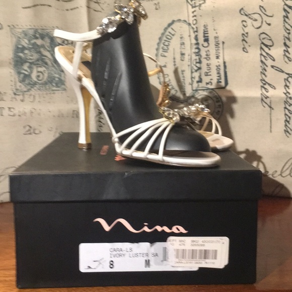 Never worn Nina prom/wedding shoe in ivory luster - Picture 6 of 6